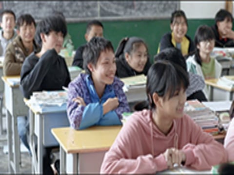 在中国青海、四川和云南全面性教育直播课项目