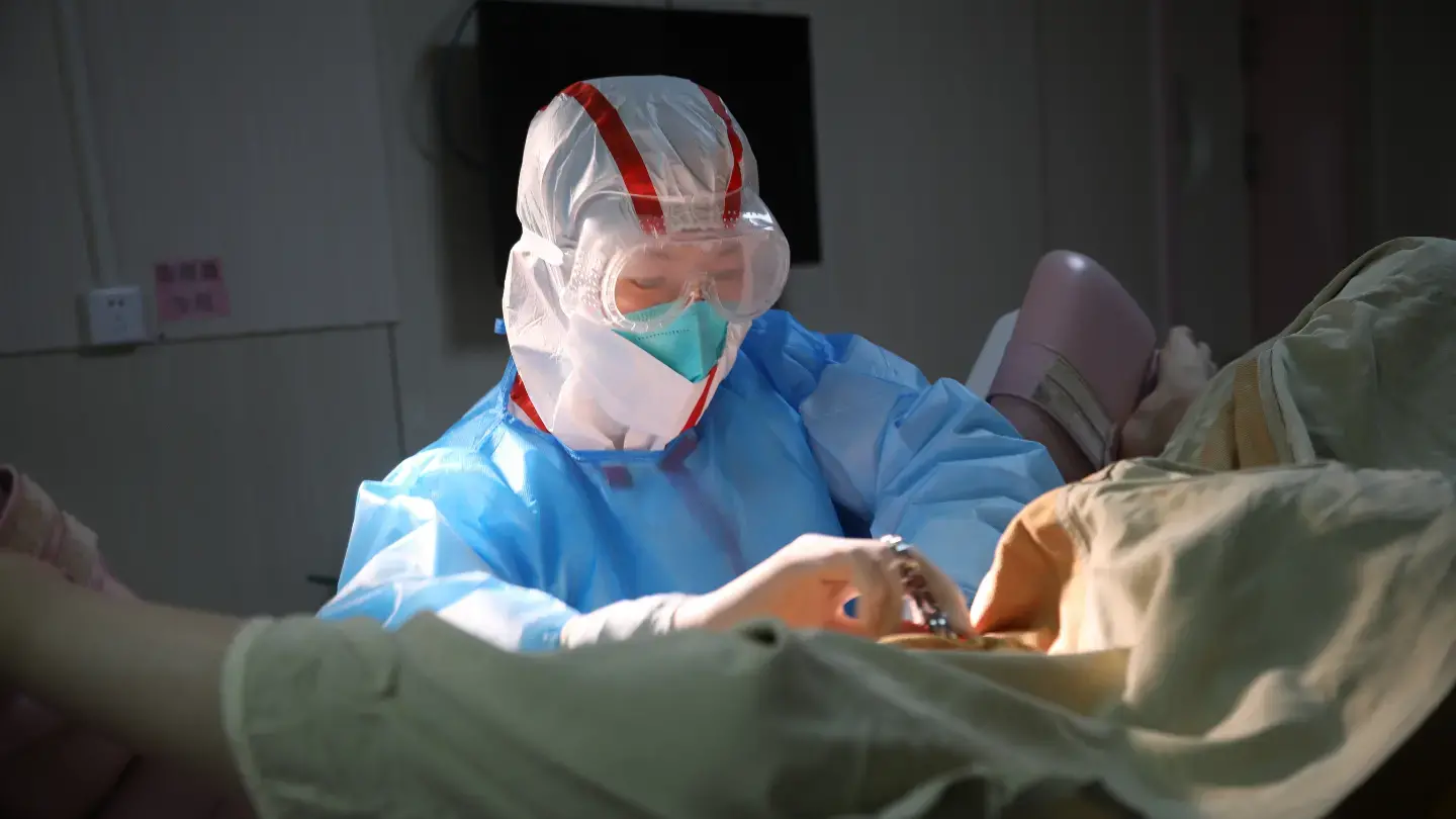 Midwives on the front line: Health workers, humanitarians, heroes